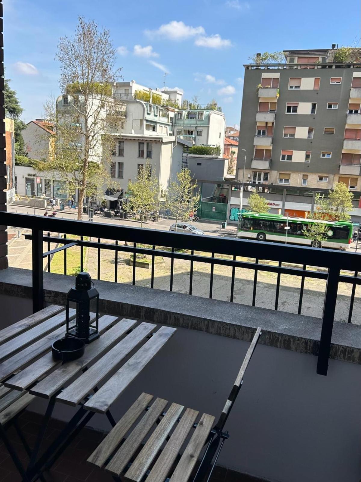 Modern Apartments Mm3 Afforifn Only 15 Min From Duomo Milano Ngoại thất bức ảnh