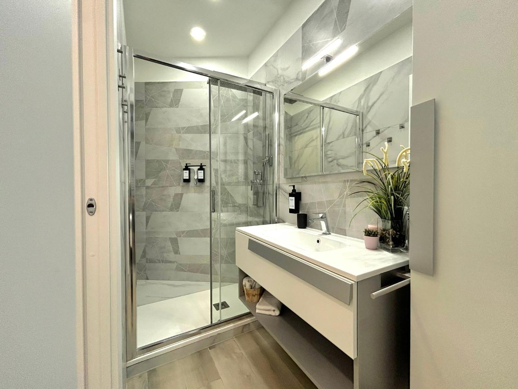 Modern Apartments Mm3 Afforifn Only 15 Min From Duomo Milano Ngoại thất bức ảnh